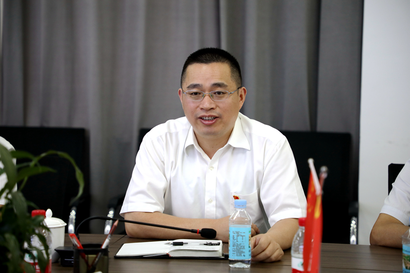 錢(qián)申春、王勝利參加機(jī)關(guān)第一黨支部和金寨路1標(biāo)黨支部聯(lián)合主題黨日活動(dòng)2